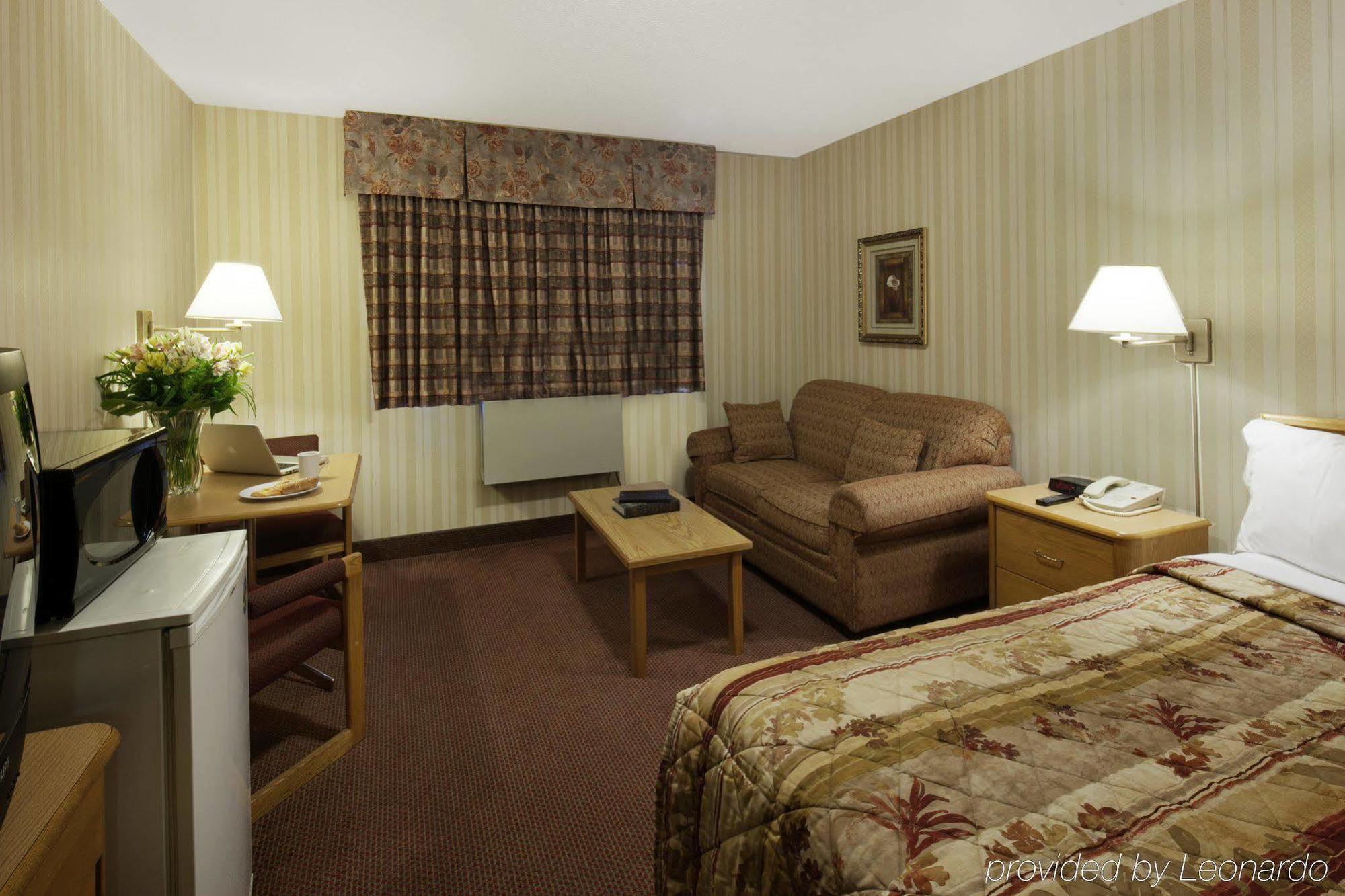 Canadas Best Value Inn-Richmond Hill Kamer foto