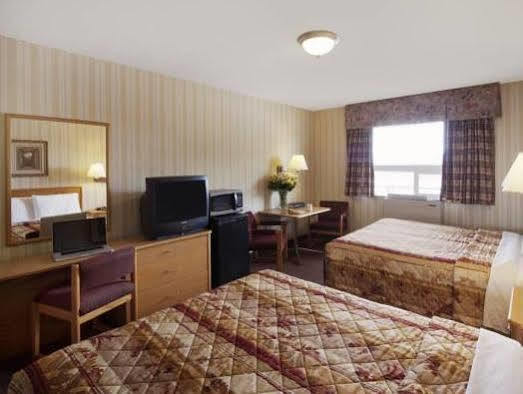 Canadas Best Value Inn-Richmond Hill Buitenkant foto